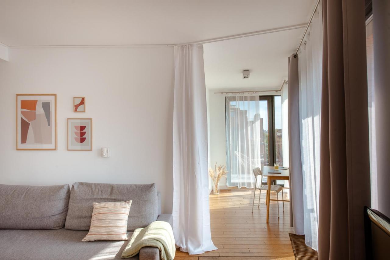 Spacious Apartment Close To Main Station / Galeria Krakowska エクステリア 写真