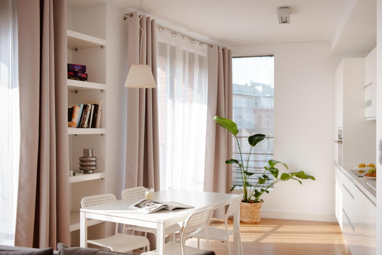 Spacious Apartment Close To Main Station / Galeria Krakowska エクステリア 写真