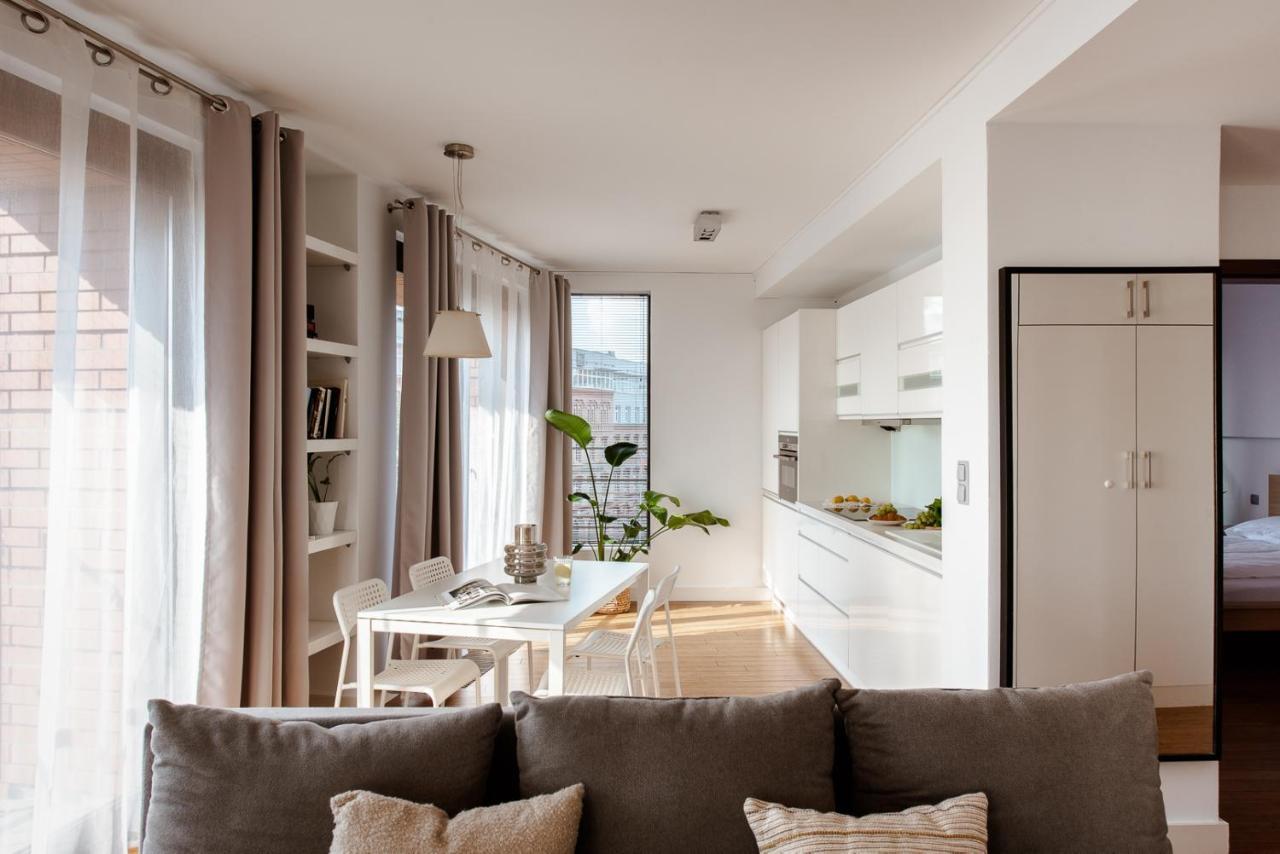 Spacious Apartment Close To Main Station / Galeria Krakowska エクステリア 写真