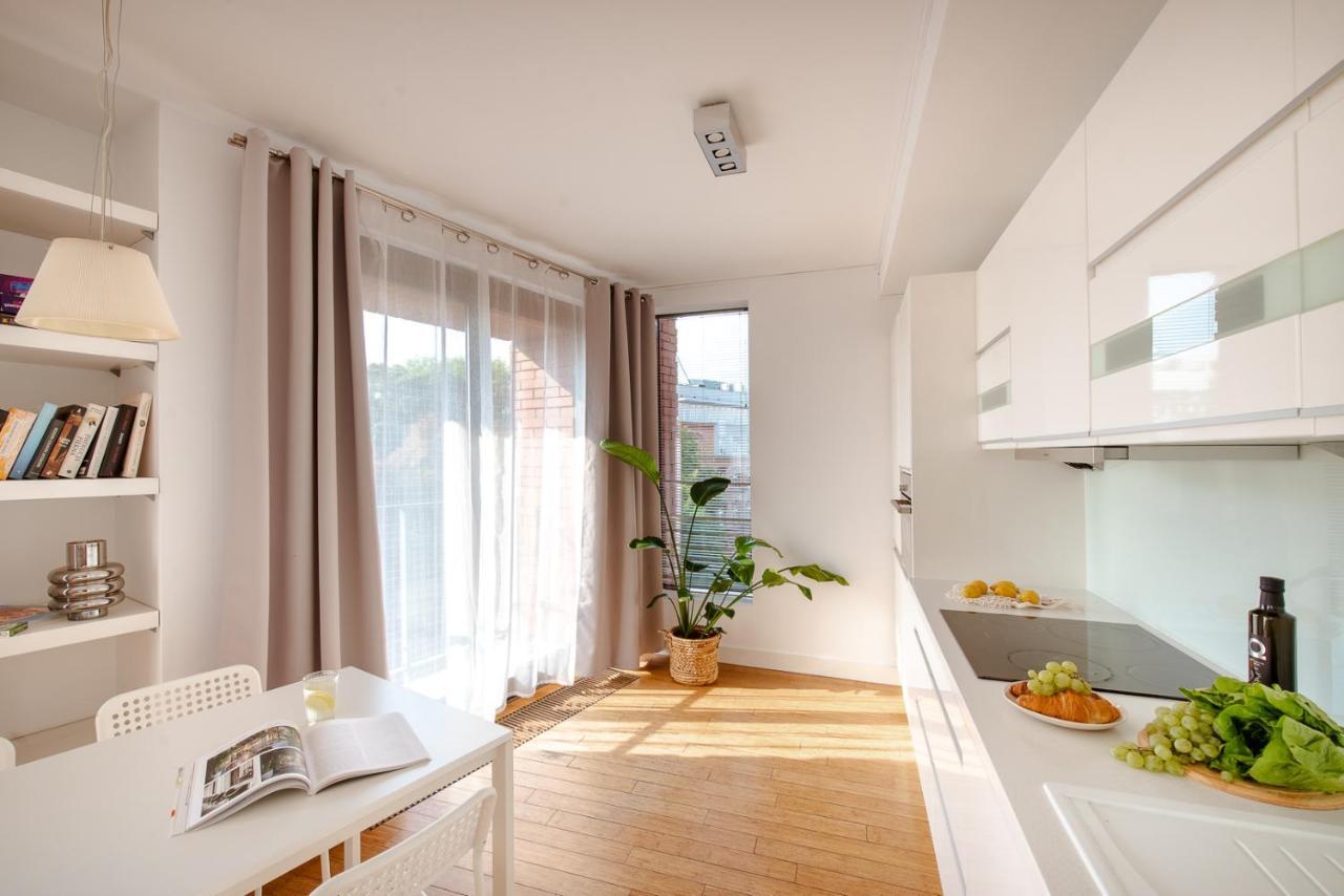 Spacious Apartment Close To Main Station / Galeria Krakowska エクステリア 写真